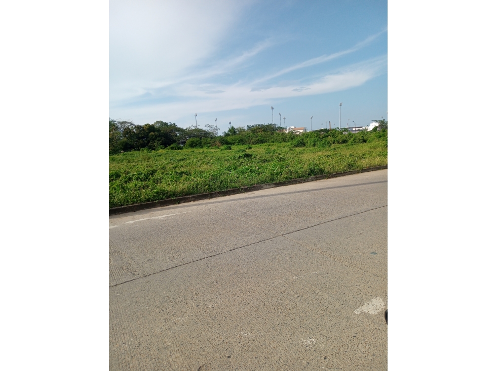 VENDO LOTE EN LA URBANIZACION  CALIFORNIA MONTERIA CORDOBA COLOMBIA