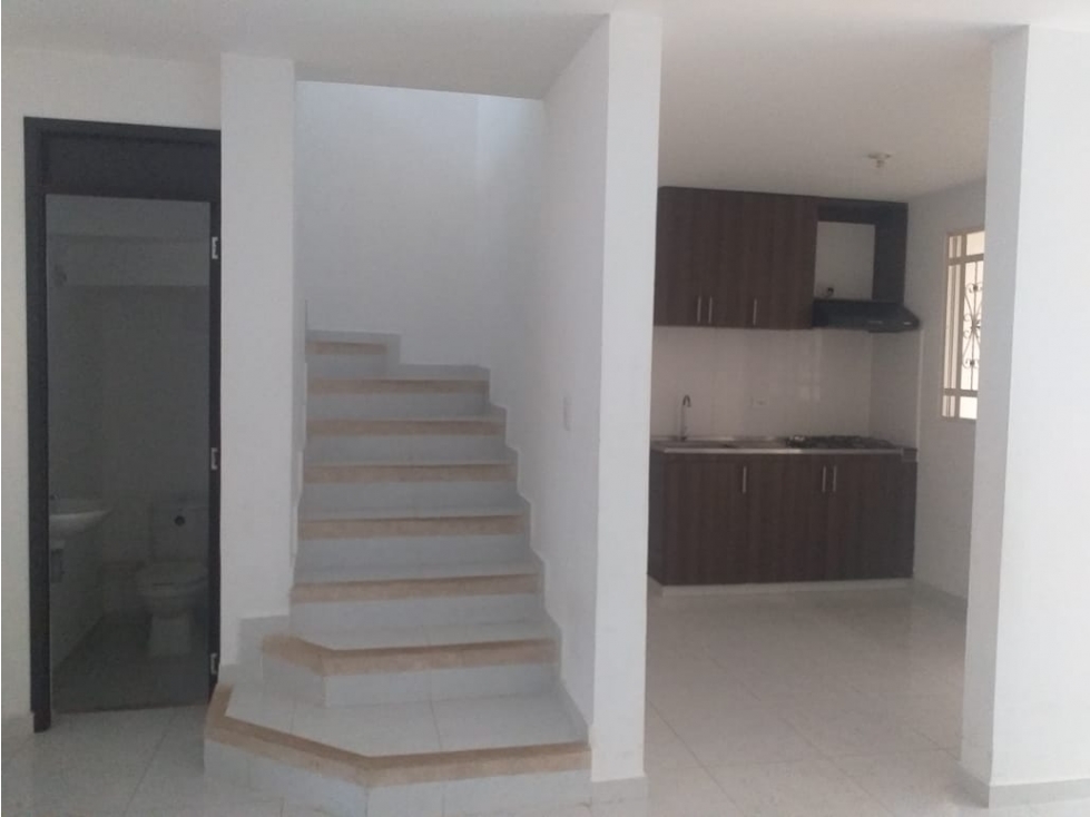 ARRIENDO CASA CONDOMINIO EL PARQUE -CASA 13C