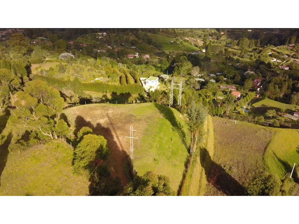 Lote En Parcelación Amplia Panorámica Al Valle De San Nicolas 2.500m²