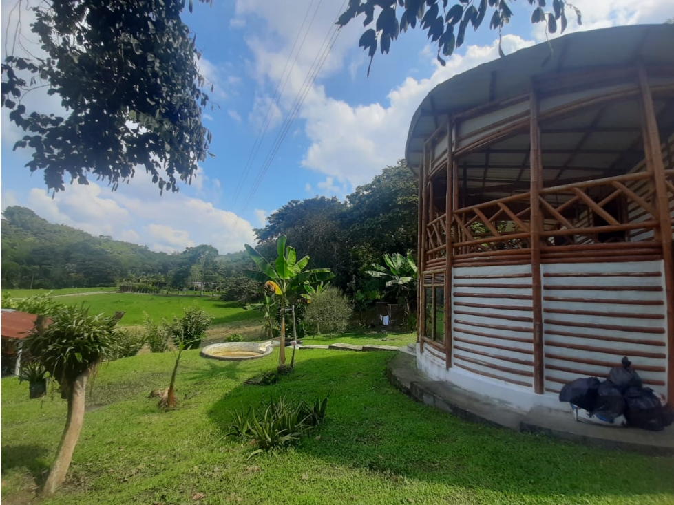 Se Vende Finca en Barcelona Quindío.