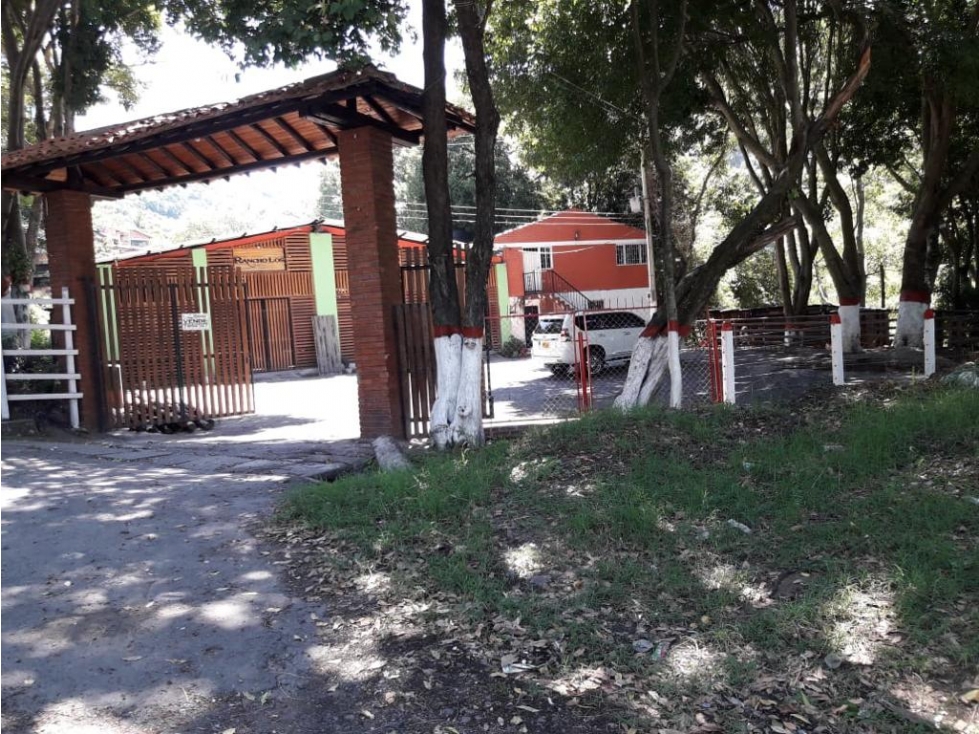 SE VENDE BODEGA EN SANGIL SANTANDER.