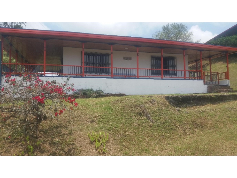 VENTA DE CASA CAMPESTRE CON HERMOSA VISTA