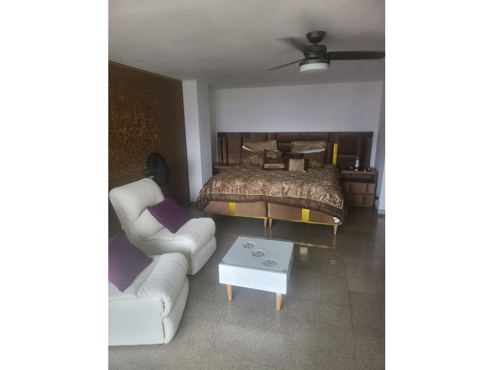 se vende apartamento en av oriental