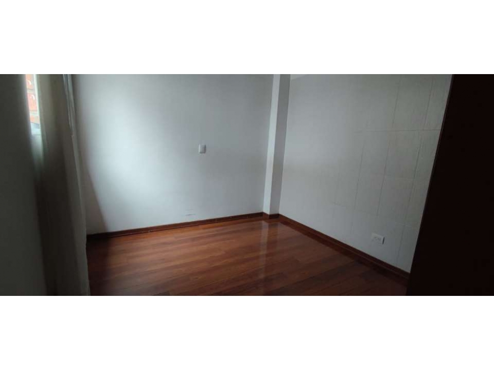 RHBR-10276 (CASA DE 2 NIVELES, Envigado, Las Flores)