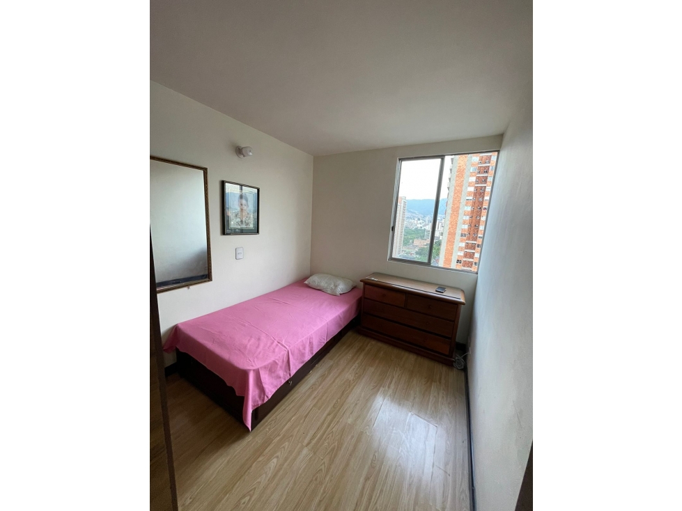 APARTAMENTO EN VENTA LOS COLORES MEDELLIN (L)