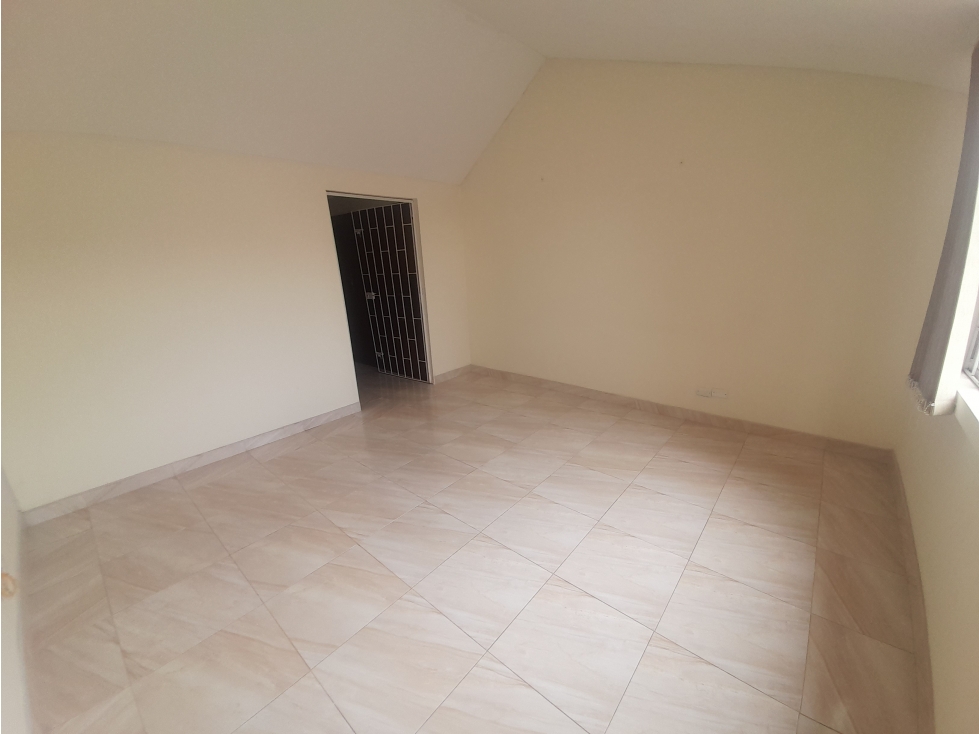 ARRIENDO OFICINAS DE 18 Y 15 MT2 EN NIZA, BOGOTÁ