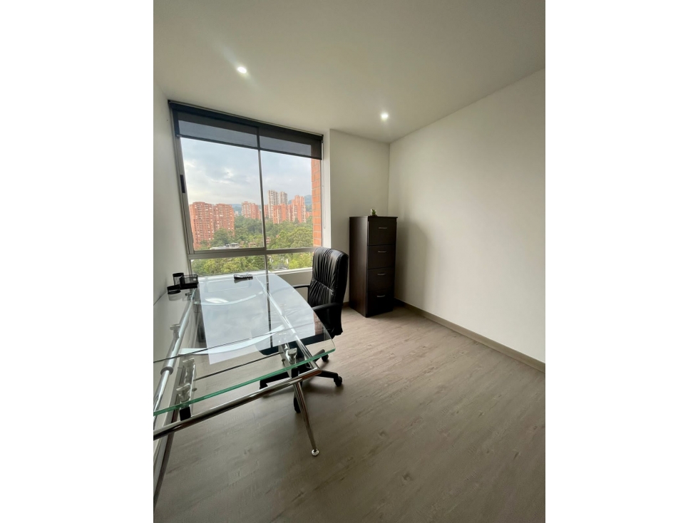 Amoblado Hermoso Apartamento duplex piso 14 - MedellÍn