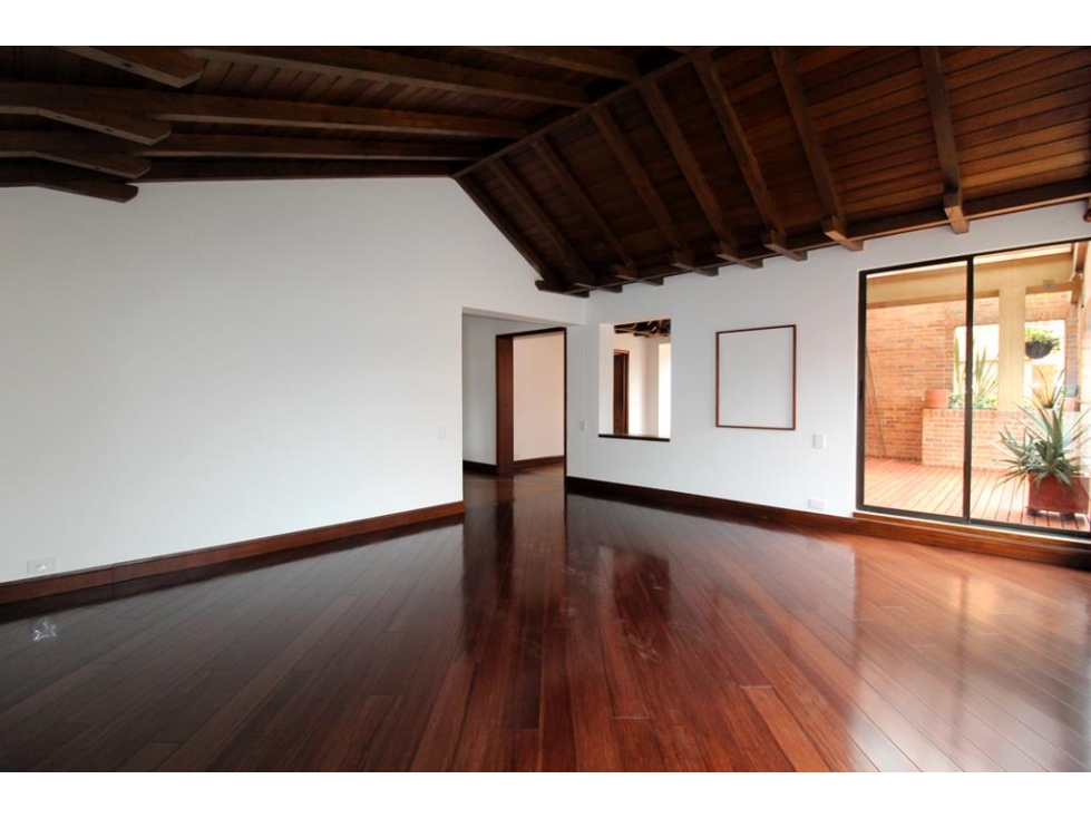 Apto penthouse San Patricio: 290m2, terraza, balcones, 3H, 3.5B y 3P