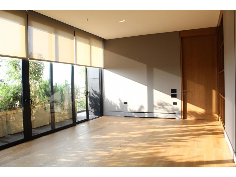 Apto Rosales: 81m2 + terraza 9m2, 1H, 1.5B y 2P / Clubhouse