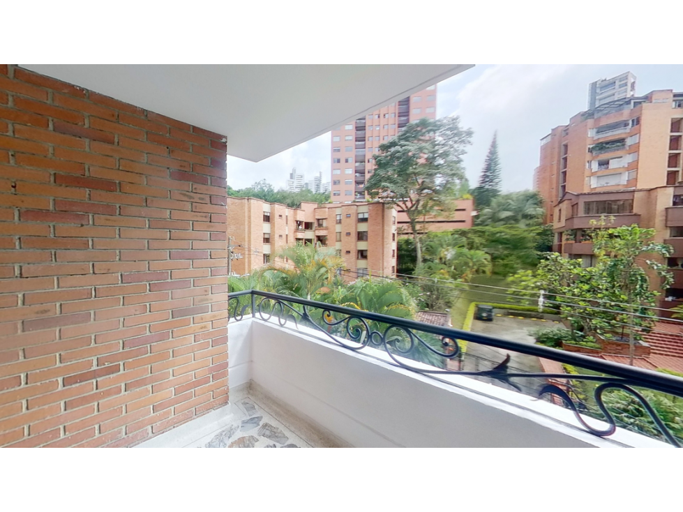 APARTAMENTO AMPLIO EN PISO BAJO EN SAN LUCAS