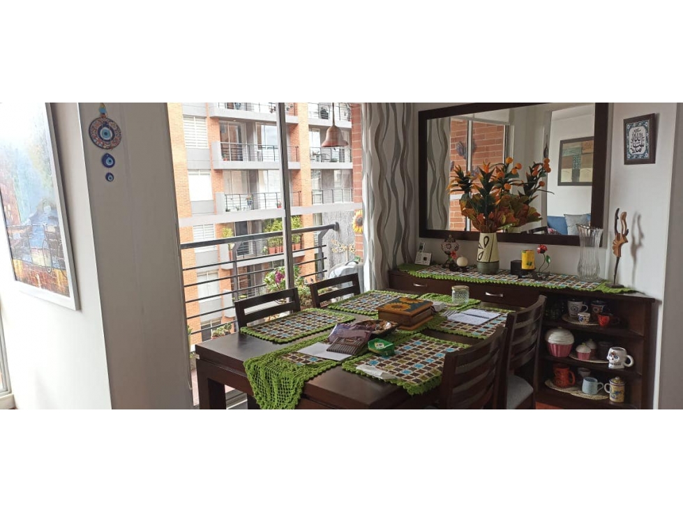 ARRIENDO  APTO TOTALMENTE  AMOBLADO + BALCON PISO ALTO PONTEVEDRA -5-