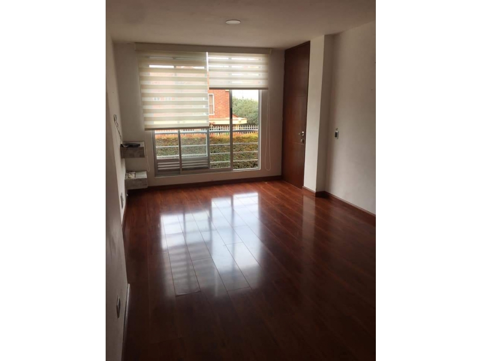 VENDO  APARTAMENTO  EN CHIA