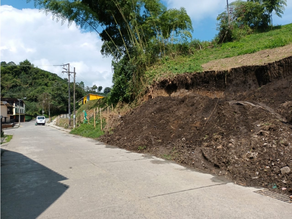 Venta de lote para uso comercial, Chinchiná