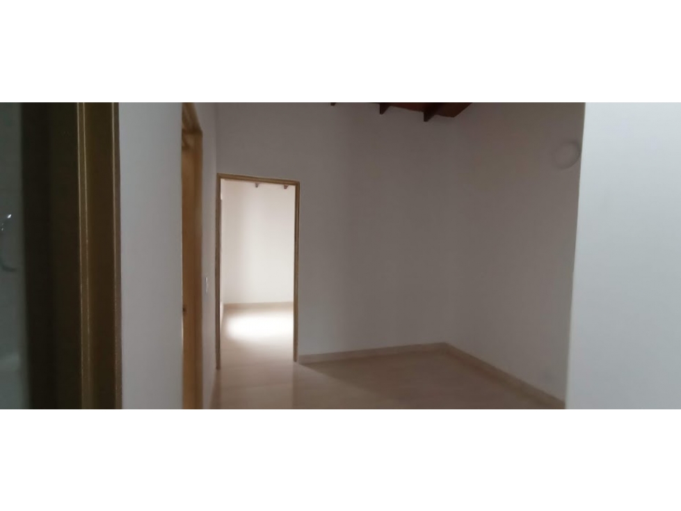 SE VENDE HERMOSA CASA EN TORRE LA VEGA....TOTALMENTE REFORMADA