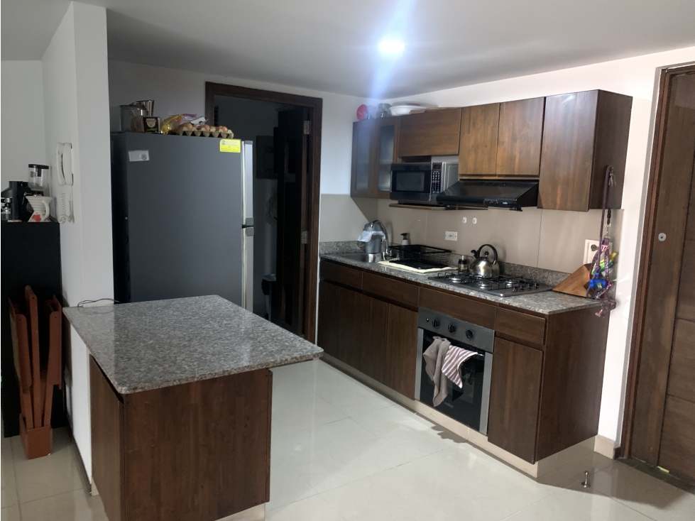 APARTAMENTO POR INVERSIÓN EN LAS LOMITAS-SABANETA