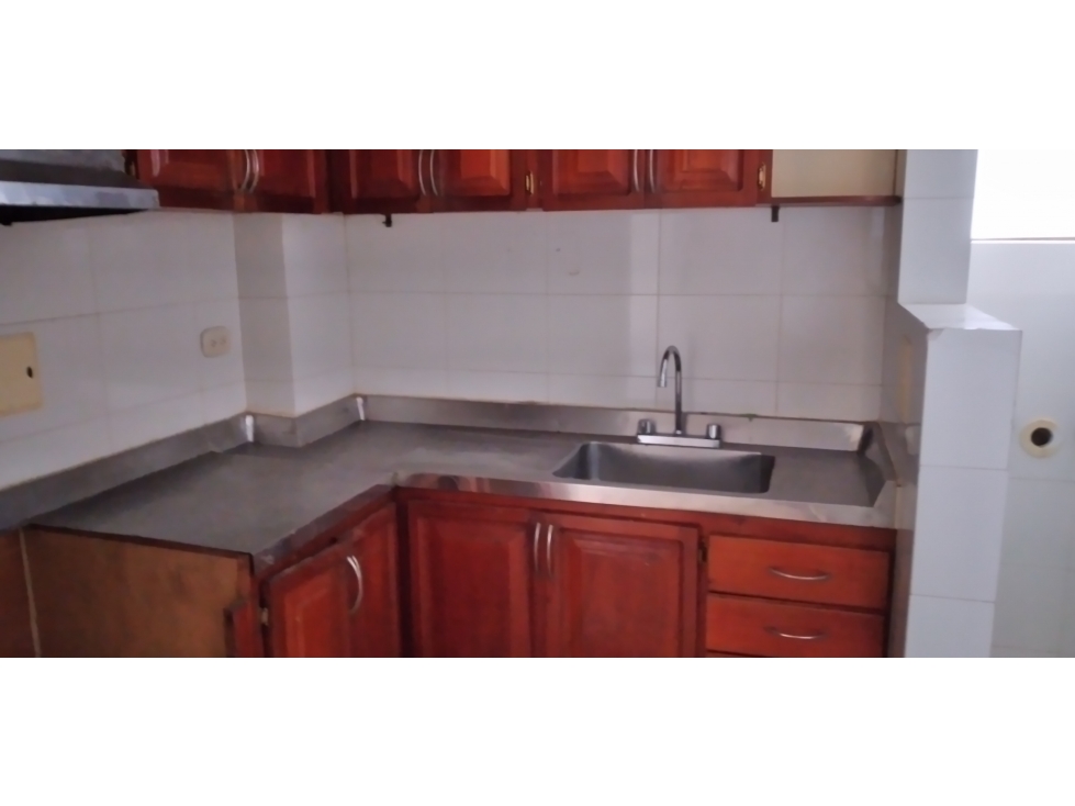 Vendo apartamento de 2 alcobas en Manga.