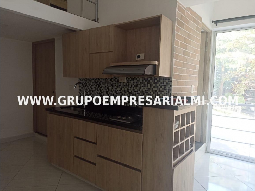 APARTAESTUDIO DUPLEX EN ARRENDAMIENTO - SECTOR LAURELES COD: 27989