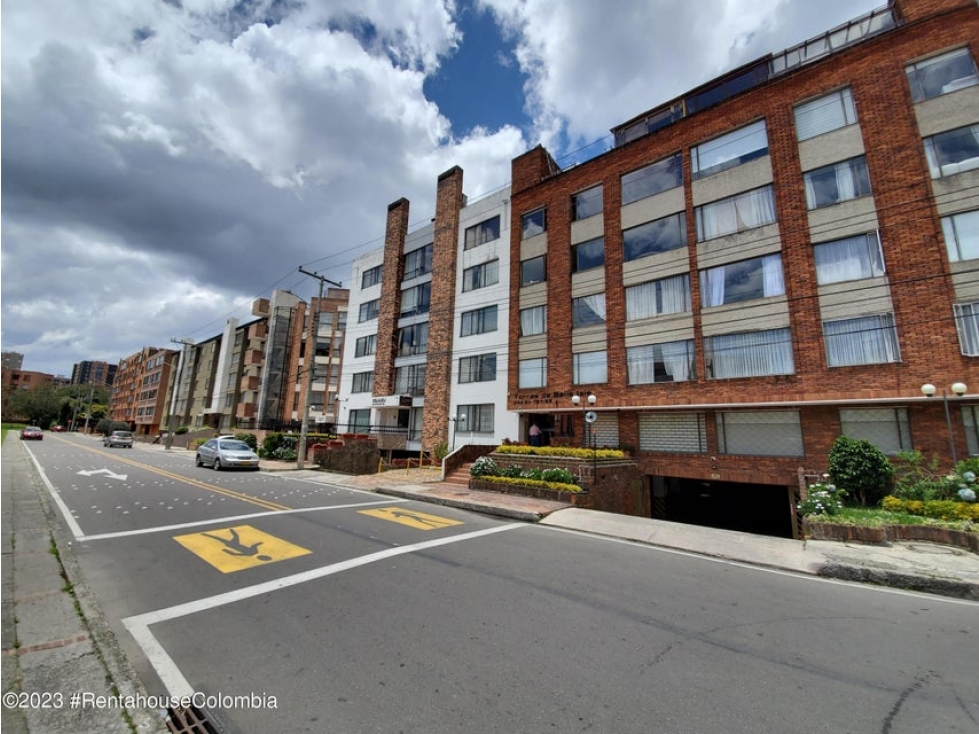 Apartamento en  Cedro Golf(Bogota) RAH CO: 24-881