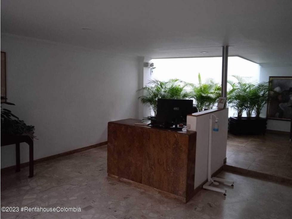 Apartamento en  Chapinero Norte RAH CO: 24-900