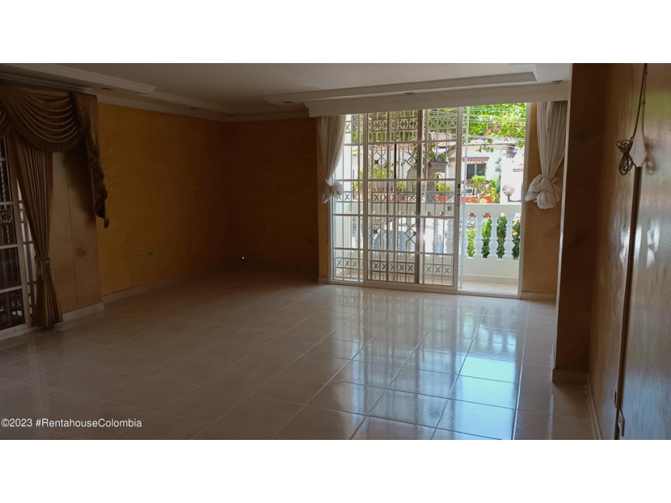 Apartamento en  El Prado RAH CO: 24-180