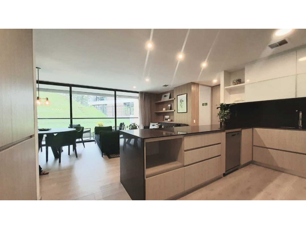 Apartamento en venta en construcción Altos del Poblado, Medellin