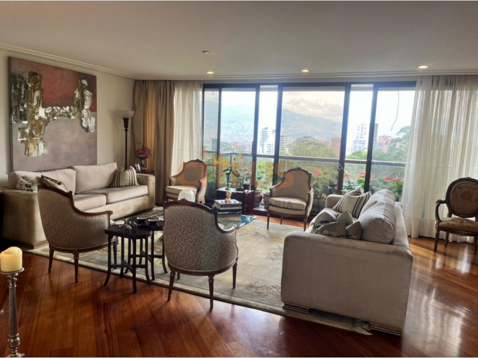 Apartamento en Venta en Medellin - Loma Del Campestre