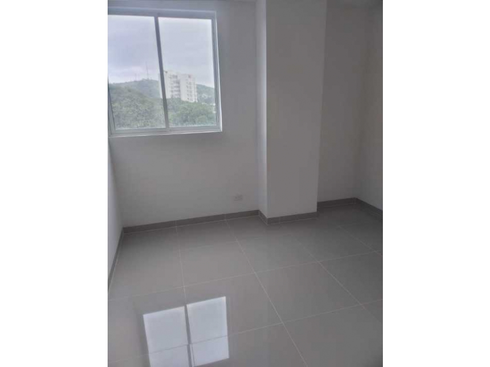 VENDO APARTAMENTO PARA EXTRENAR