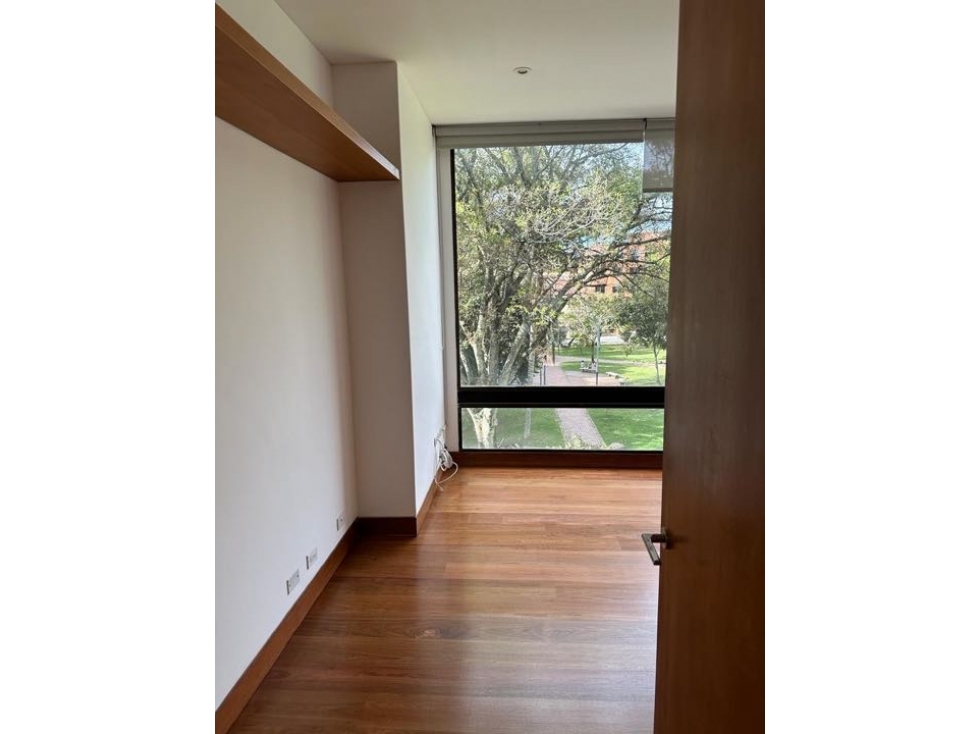 Apartamento para arriendo de 190m2 en Santa Paula