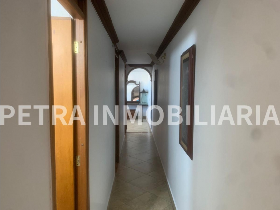 Apartamento para arriendo en las torres de bombona 6598372