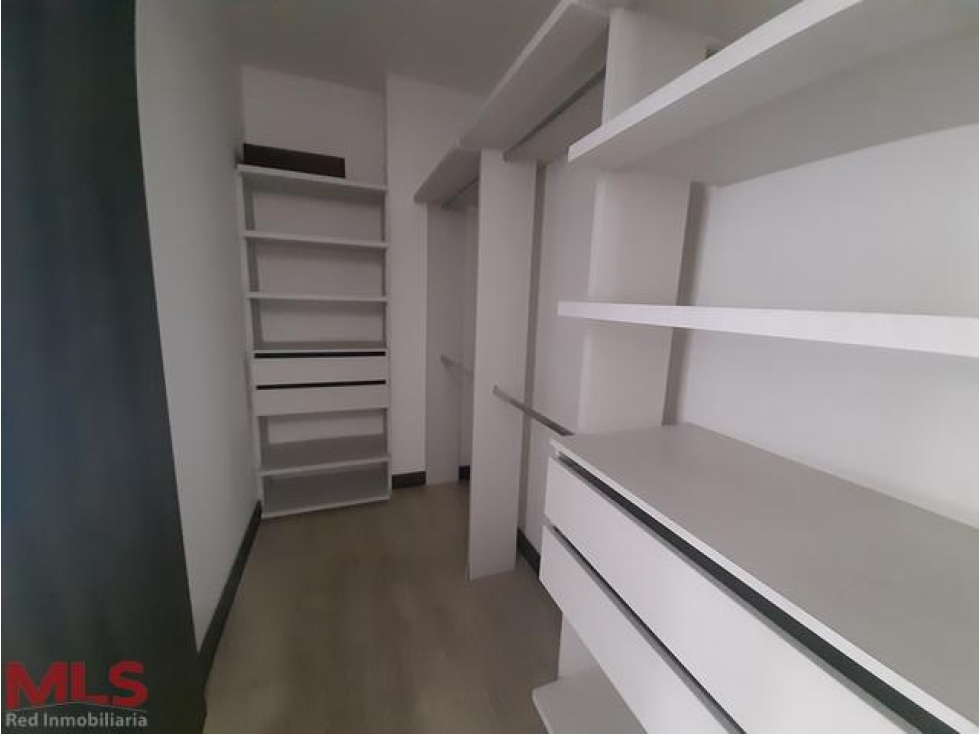 Apartamento para estrenar(MLS#238984)