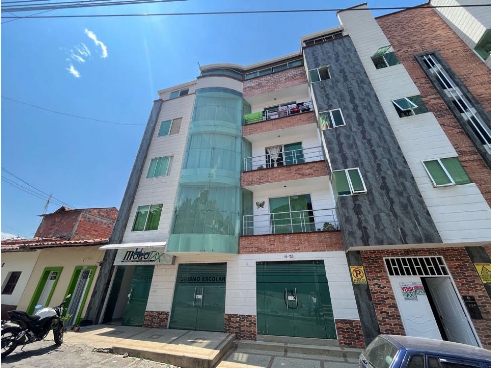 ARRIENDO APTO CENTRO SANGIL