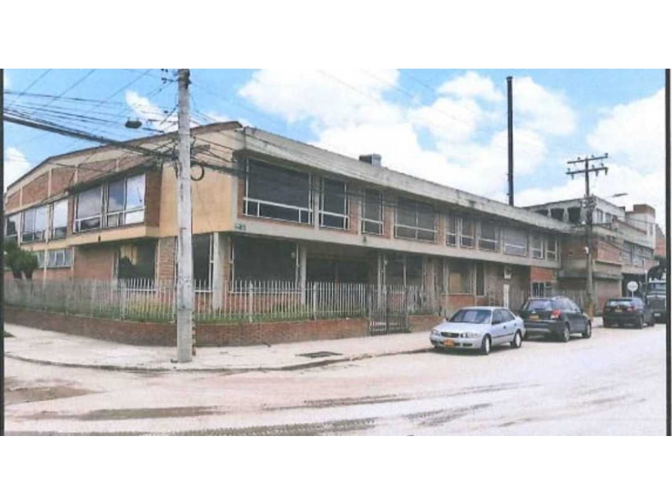 Bodega en venta de 1800 m2 en Puente Aranda Bogotá