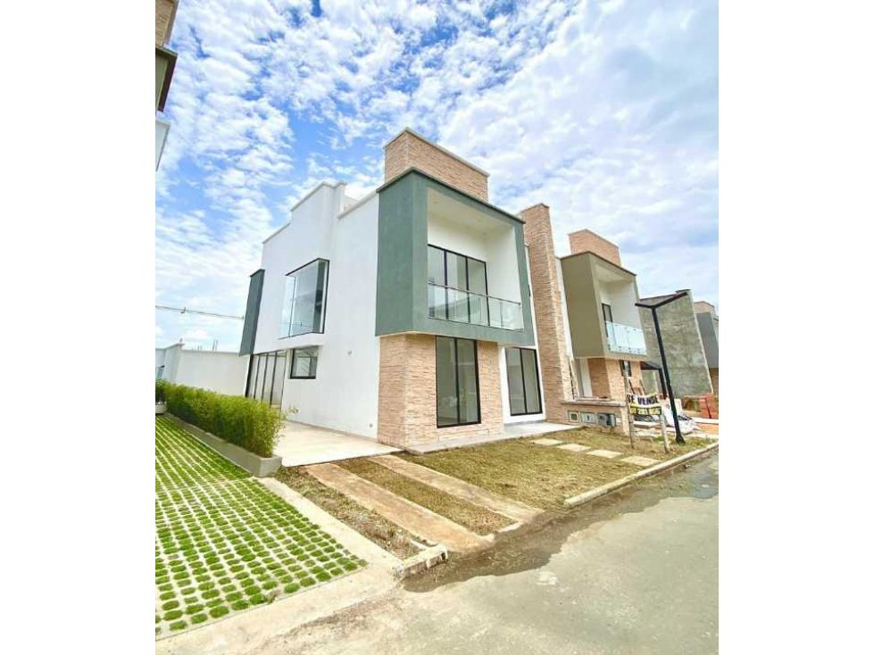 CASA EN VENTA CONDOMINIO LAS MERCEDES