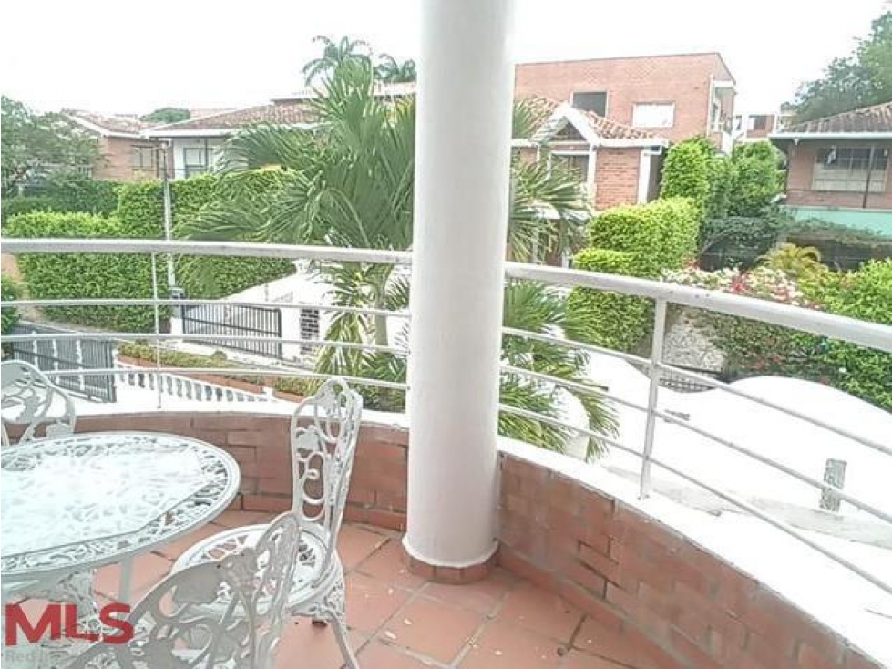 casa finca en unidad cerrada en san jeronimo(MLS#239732)