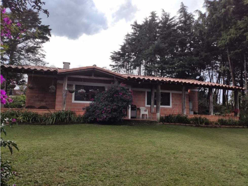 Casa Finca en Venta, Sector Santa Elena, Antioquia