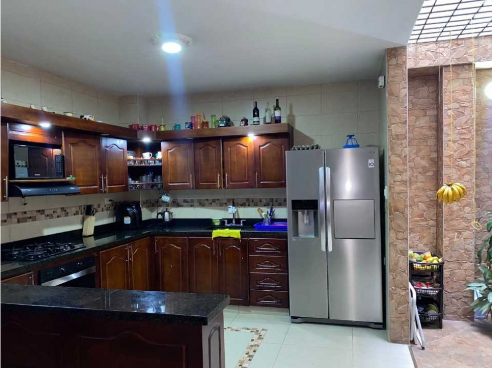 Casa primer piso con garaje en venta robledo parque