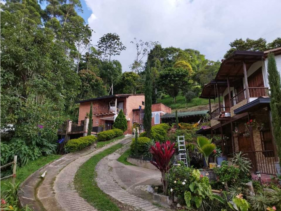 Casafinca grande La Miel - Caldas