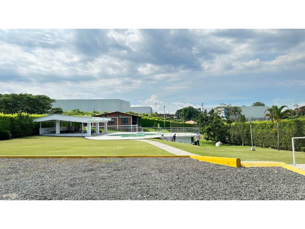 EN VENTA CASA CAMPESTRE EN CERRITOS PEREIRA CON PESEBRERAS