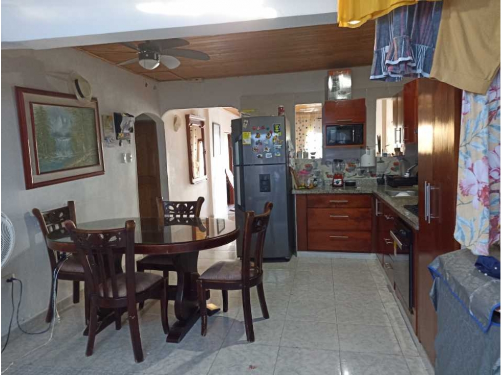 En venta casa en Barrio La Esmeralda, Monteria, Colombia