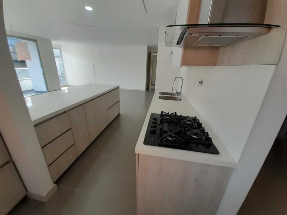 Envigado, Hermoso apto, sector plano, 161 mts, 3 Alc con baño, PDL