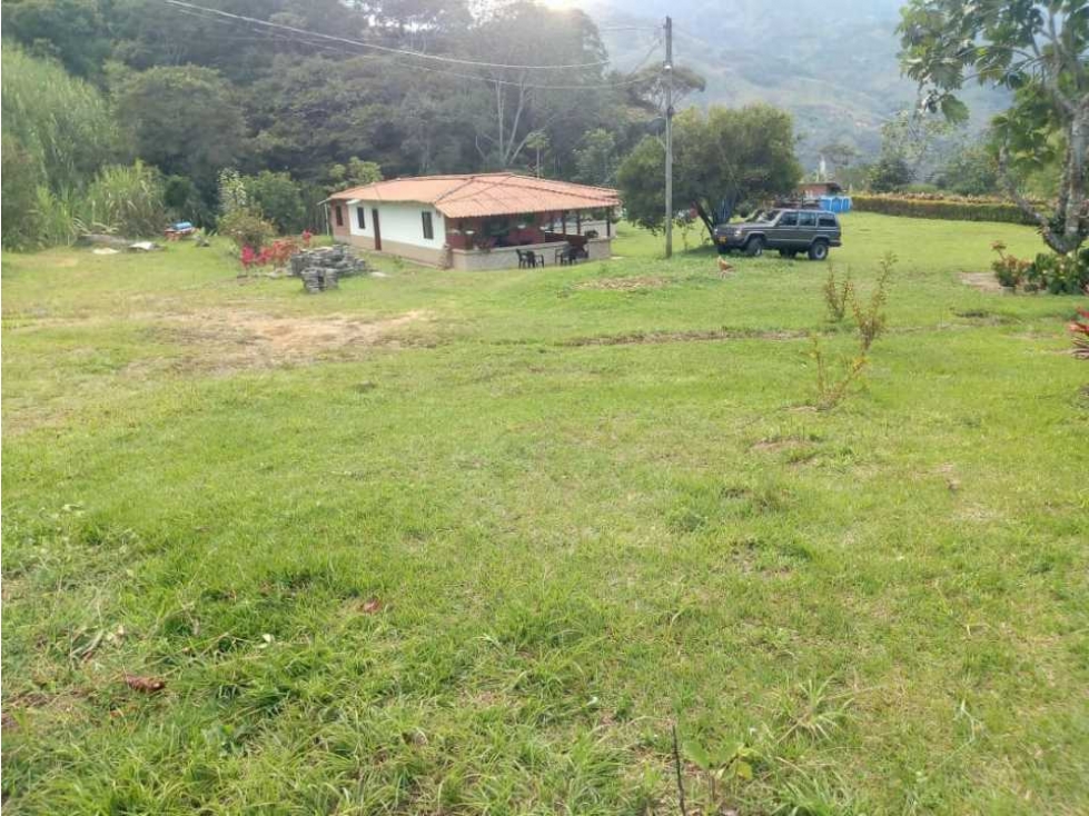 Exelente ubicación, para una buena inversión, finca de recreación,