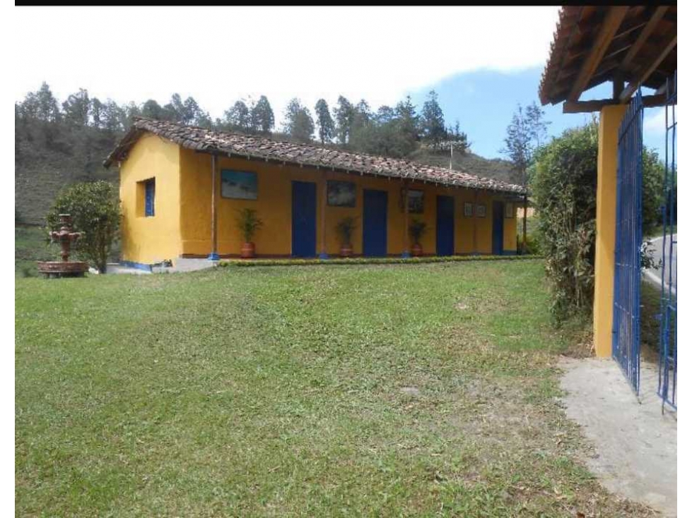 FINCA CAMPESINA VIA ALTO DE LA COMPAÑIA, VIA SAN VICENTE FERRER