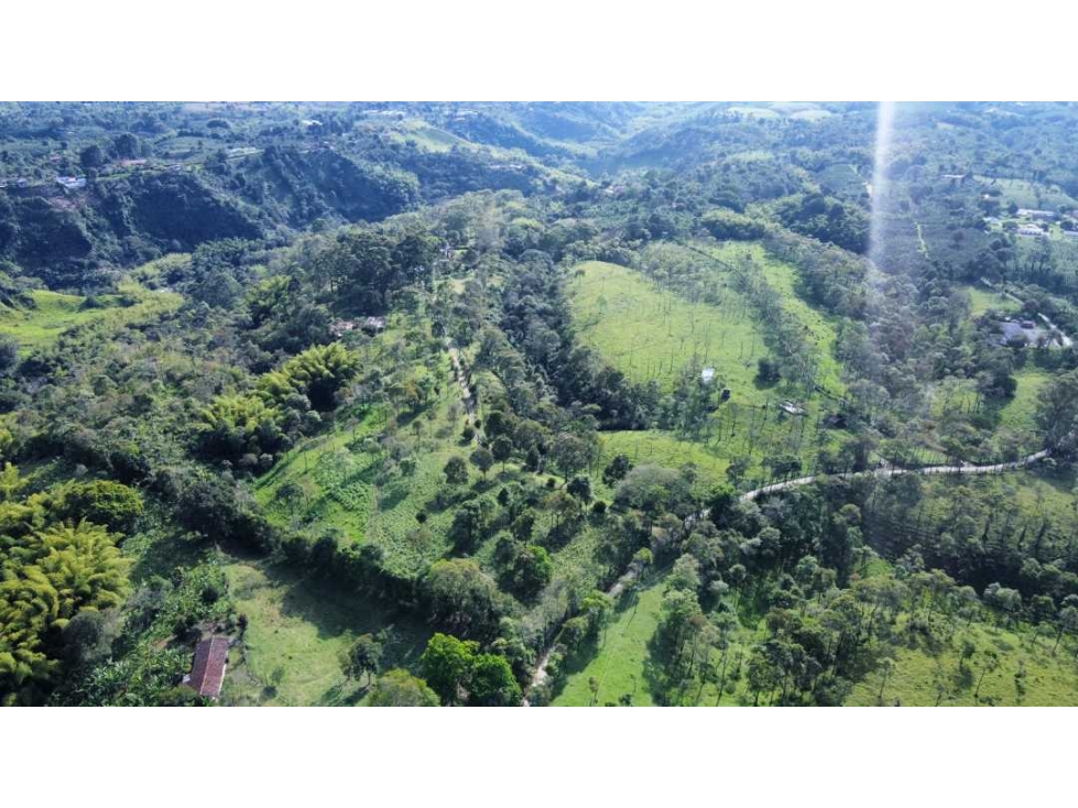 Finca para la venta en pasto, excelente topografia, 3 vías de ingreso