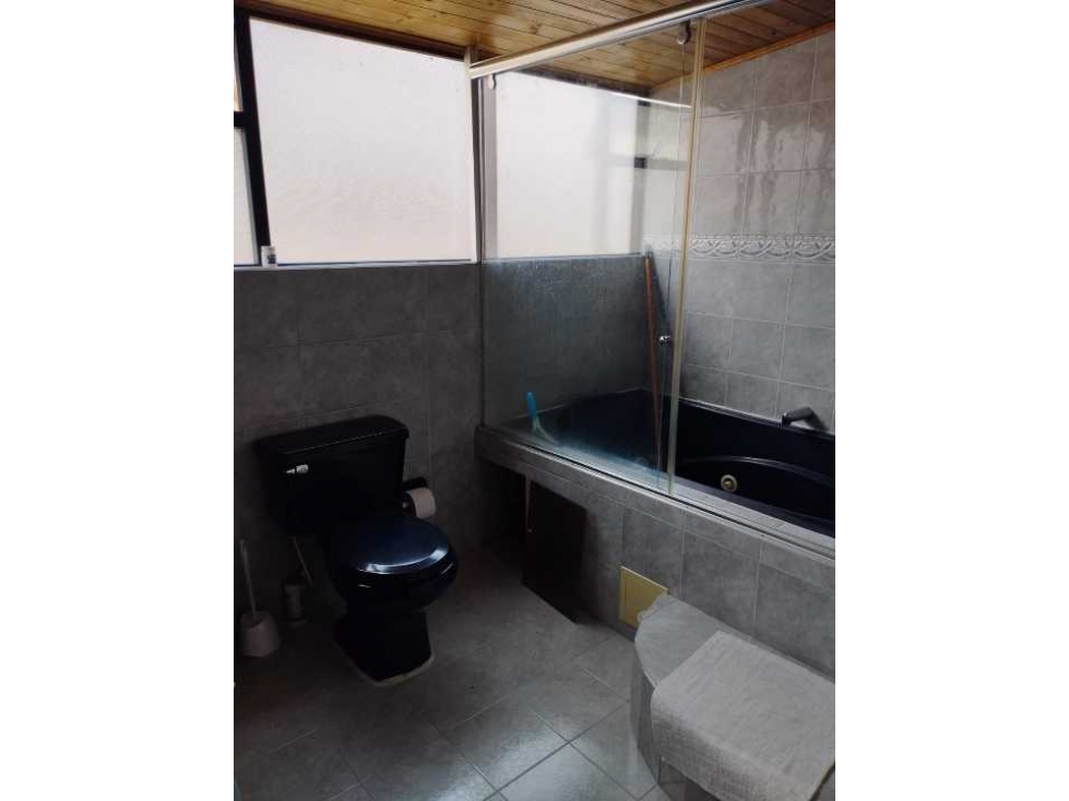 GRAN OPORTUNIDAD SE VENDE CHALET EN FACATATIVA