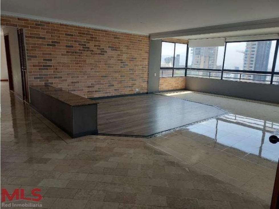 INCREIBLE APARTAMENTO EN EXCELENTE UBICACIÓN(MLS#238948)