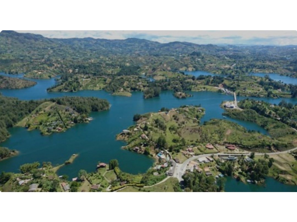 Lote comercial en Guatape para dividir en 20 lotes