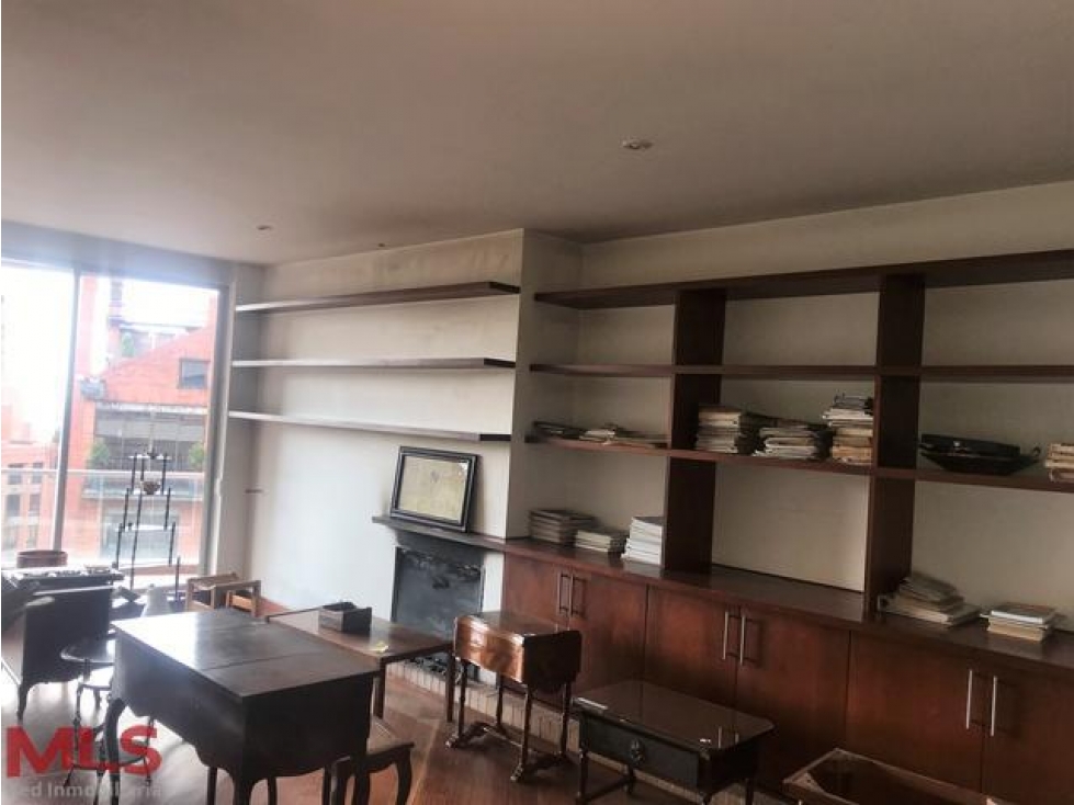 Lujoso Penthouse dúplex con grandes espacios.(MLS#238778)