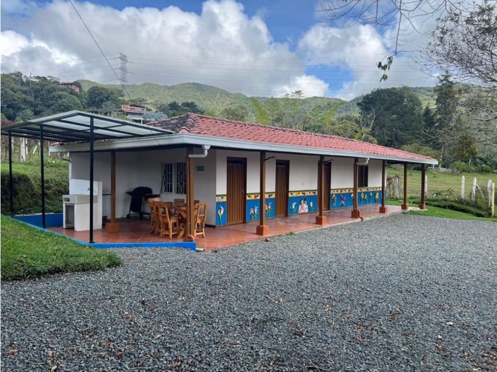 Maravillosa finca clásica en Guatape