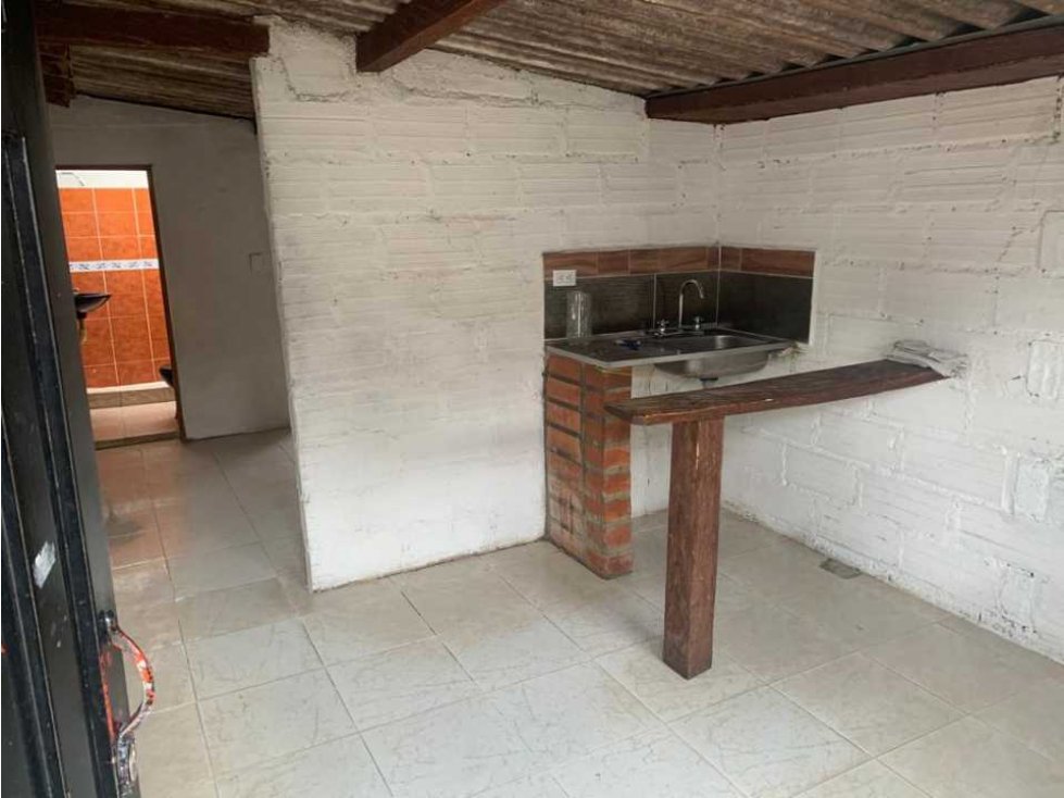 MODESTO APARTAMENTO EN VENTA EN EL CARMEN DE VÍBORAL