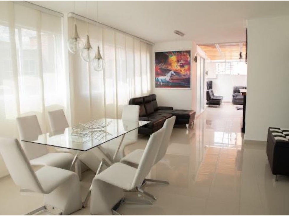 PENTHOUSE LAURELES 275 m2